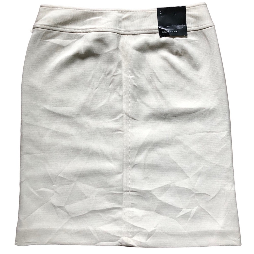 Banana Republic Lined Cream Skirt, Size 2 NWT
